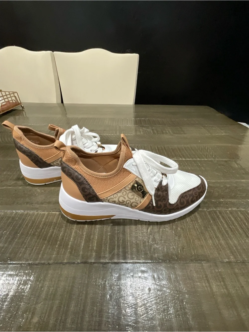 Guess Women's White Brown Tan Logo-Accent Sneakers - Picture 5 of 6